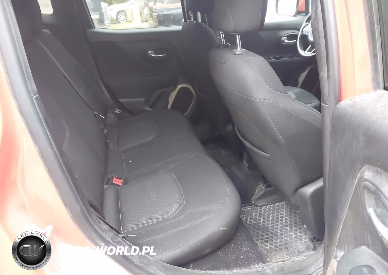 2016 Jeep Renegade Latitude VIN:ZACCJBBWXGPC45528 - 8