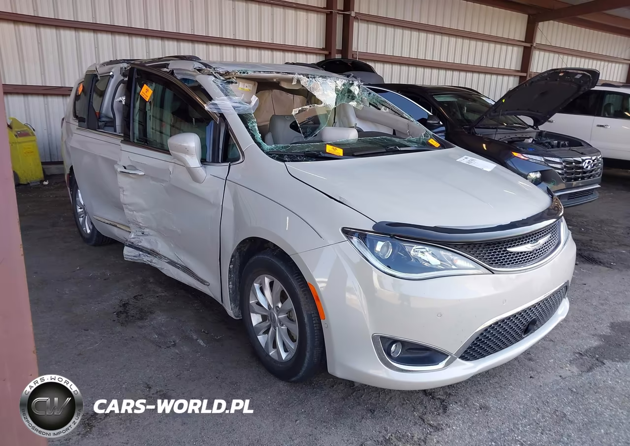 2019 Chrysler Pacifica Touring L