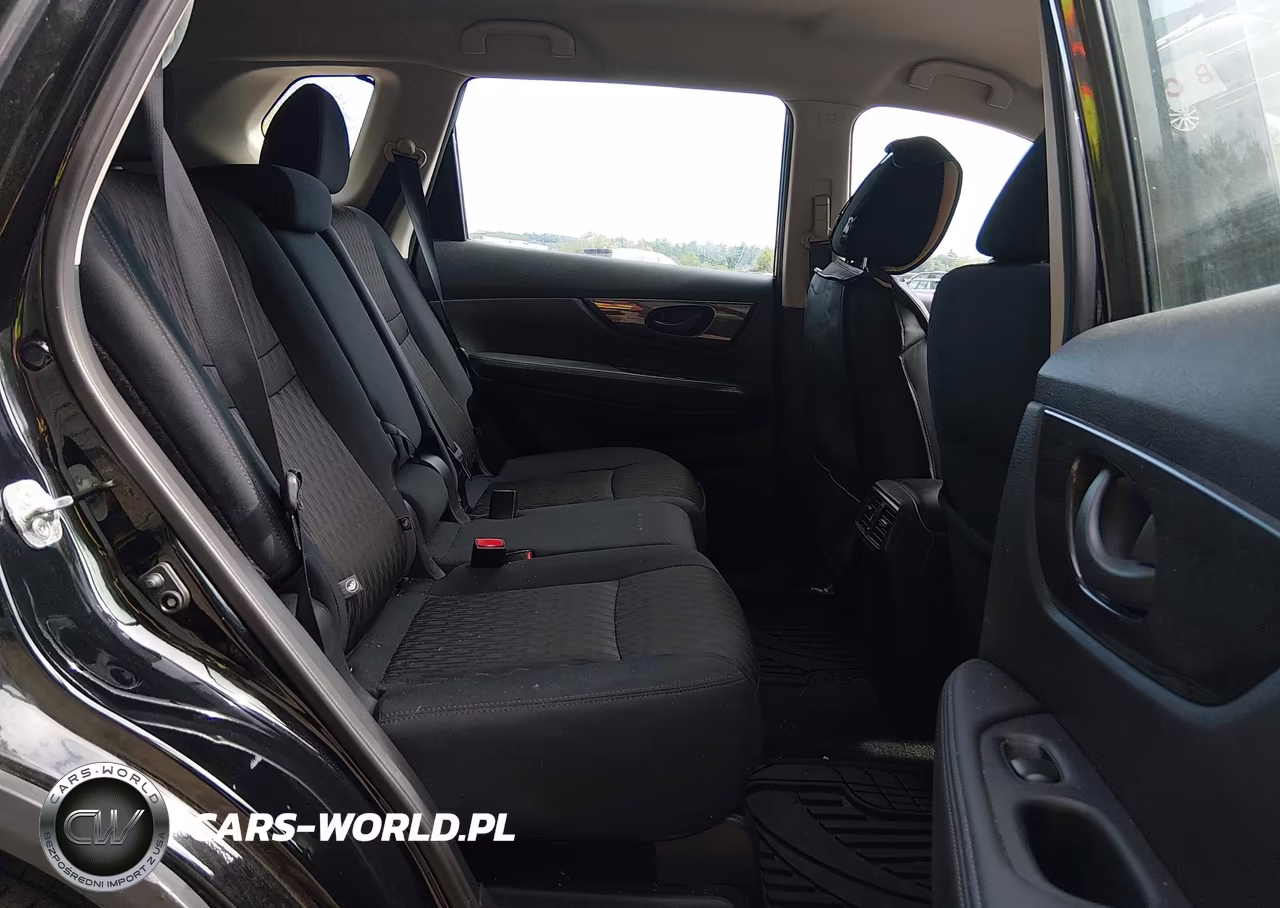 2019 Nissan Rogue S VIN:5N1AT2MV4KC788579 - 8