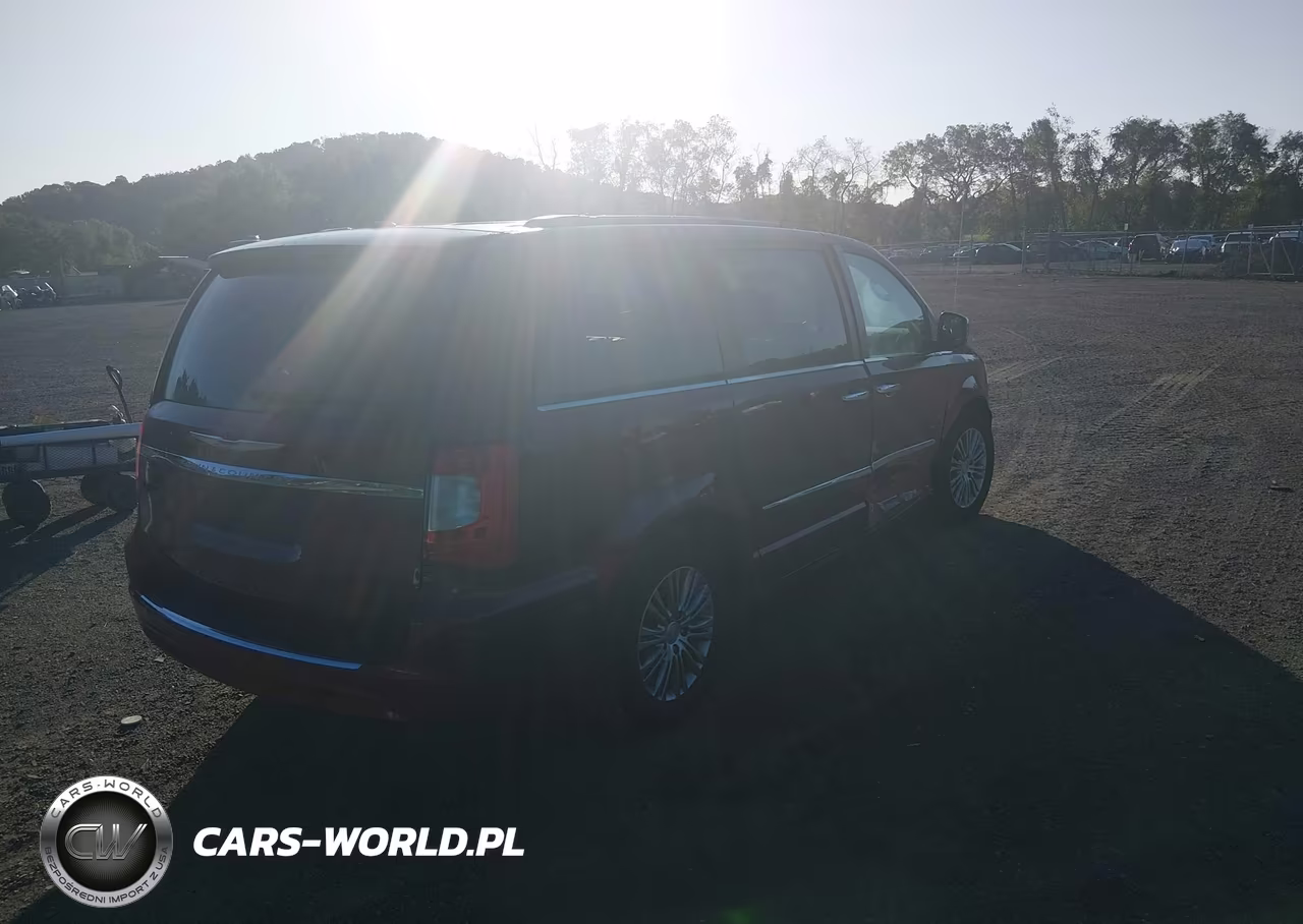 2013 Chrysler Town & Country Touring-L VIN:2C4RC1CG6DR509549 - 4