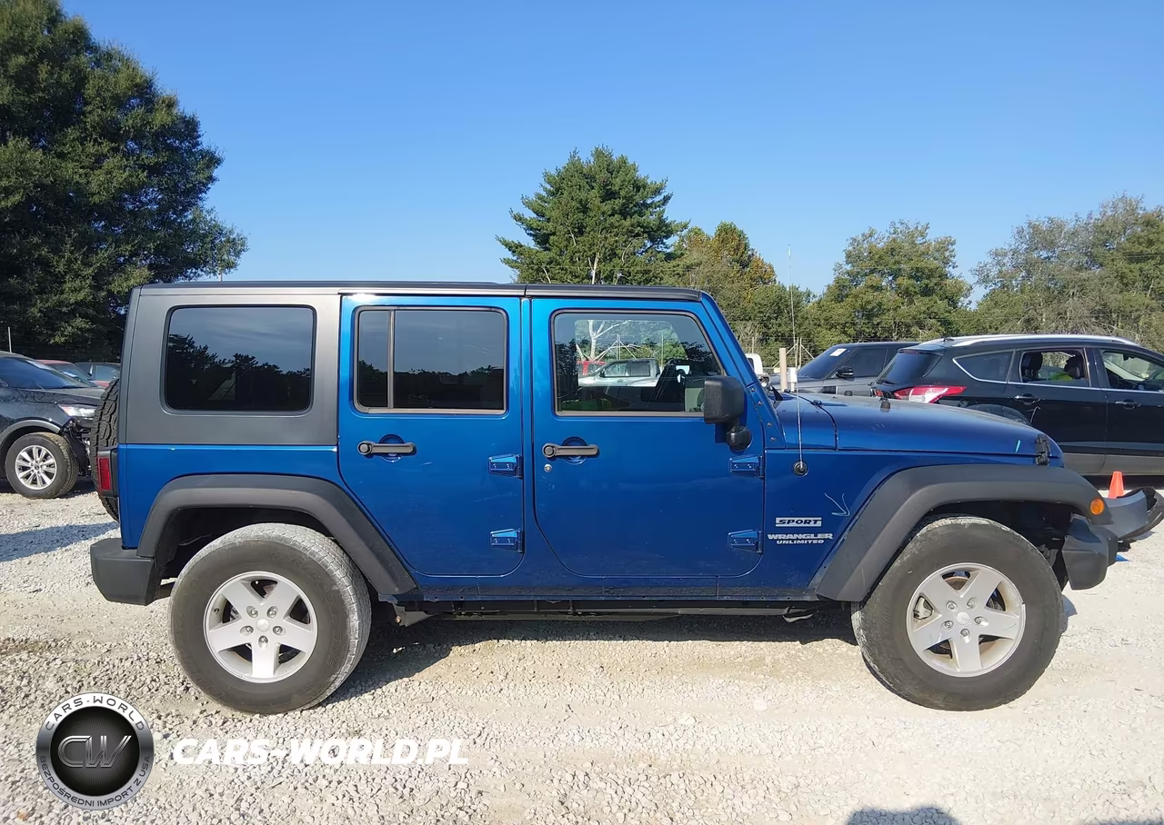 2010 Jeep Wrangler Unlimited Sport VIN:1J4BA3H18AL167513 - 13