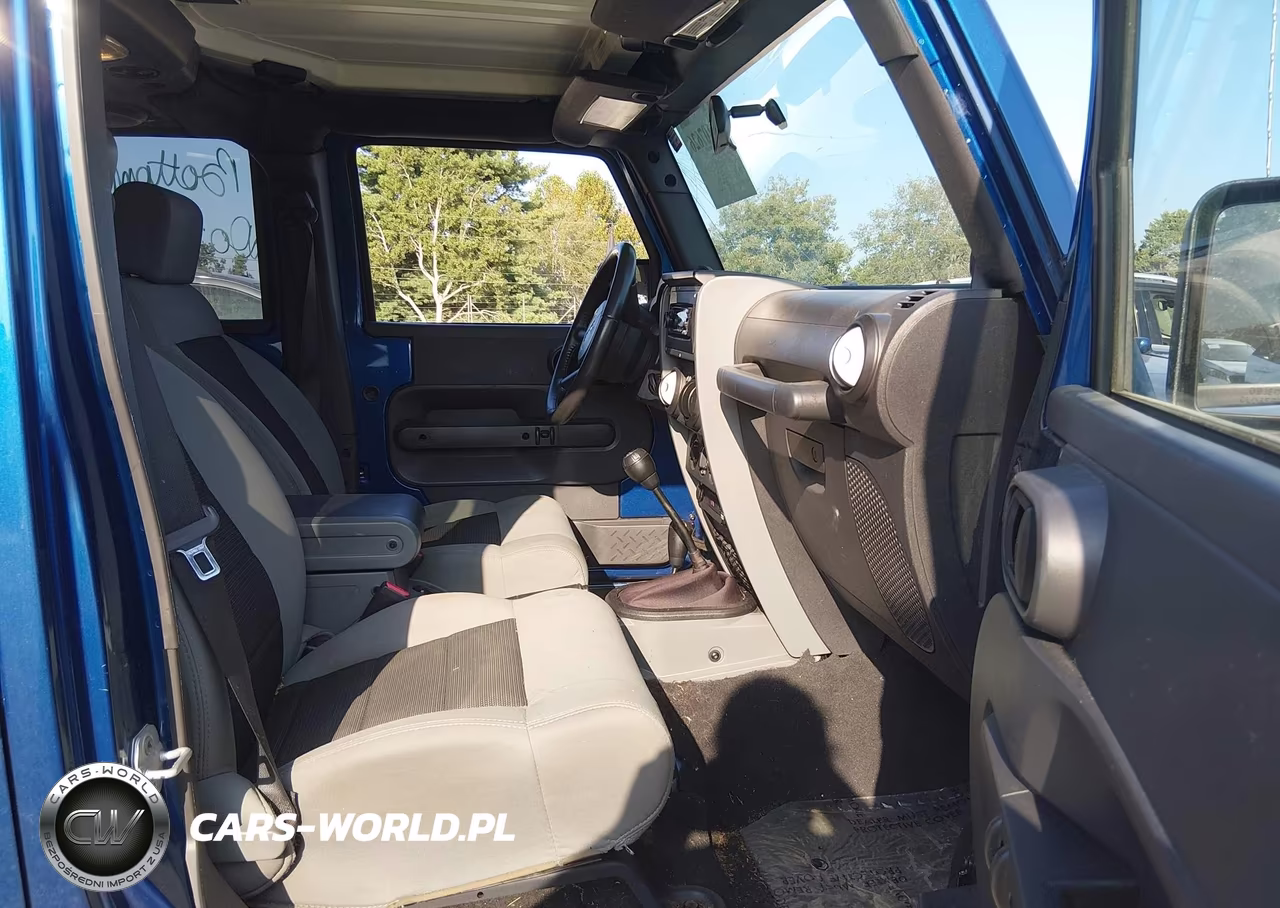 2010 Jeep Wrangler Unlimited Sport VIN:1J4BA3H18AL167513 - 5