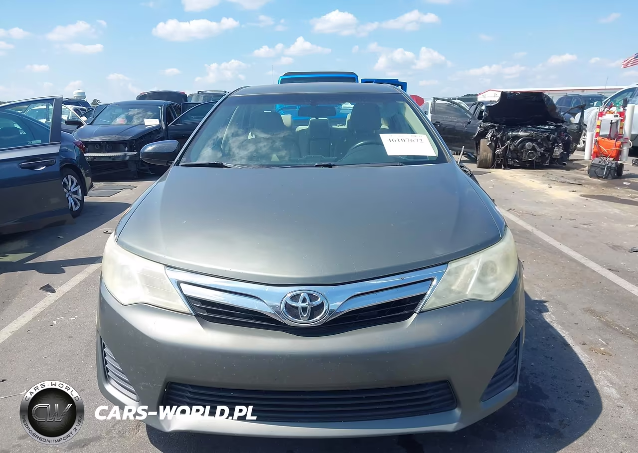 2012 Toyota Camry Le VIN:4T1BF1FK4CU586345 - 12