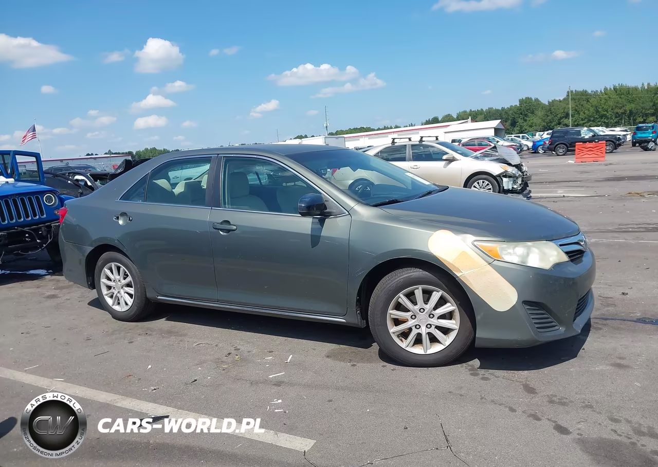 2012 Toyota Camry Le VIN:4T1BF1FK4CU586345 - 13