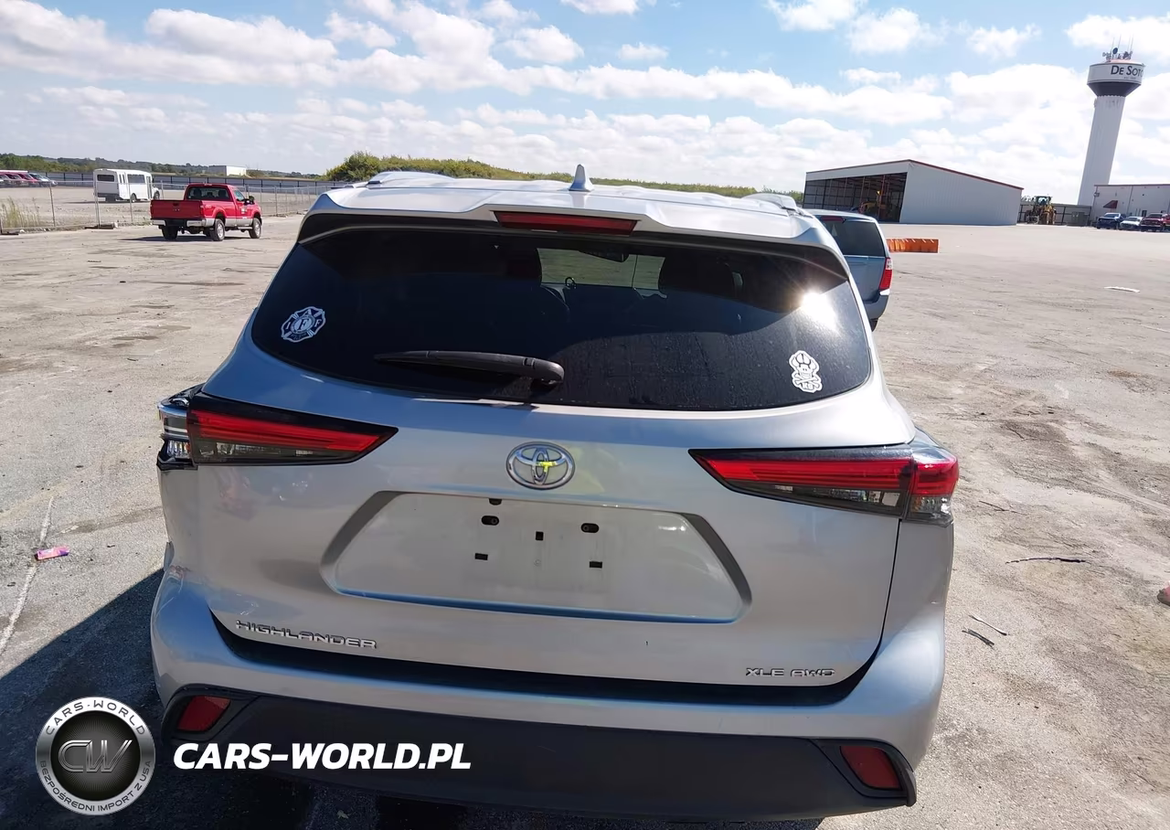 2021 Toyota Highlander Xle VIN:5TDGZRBH1MS548071 - 16