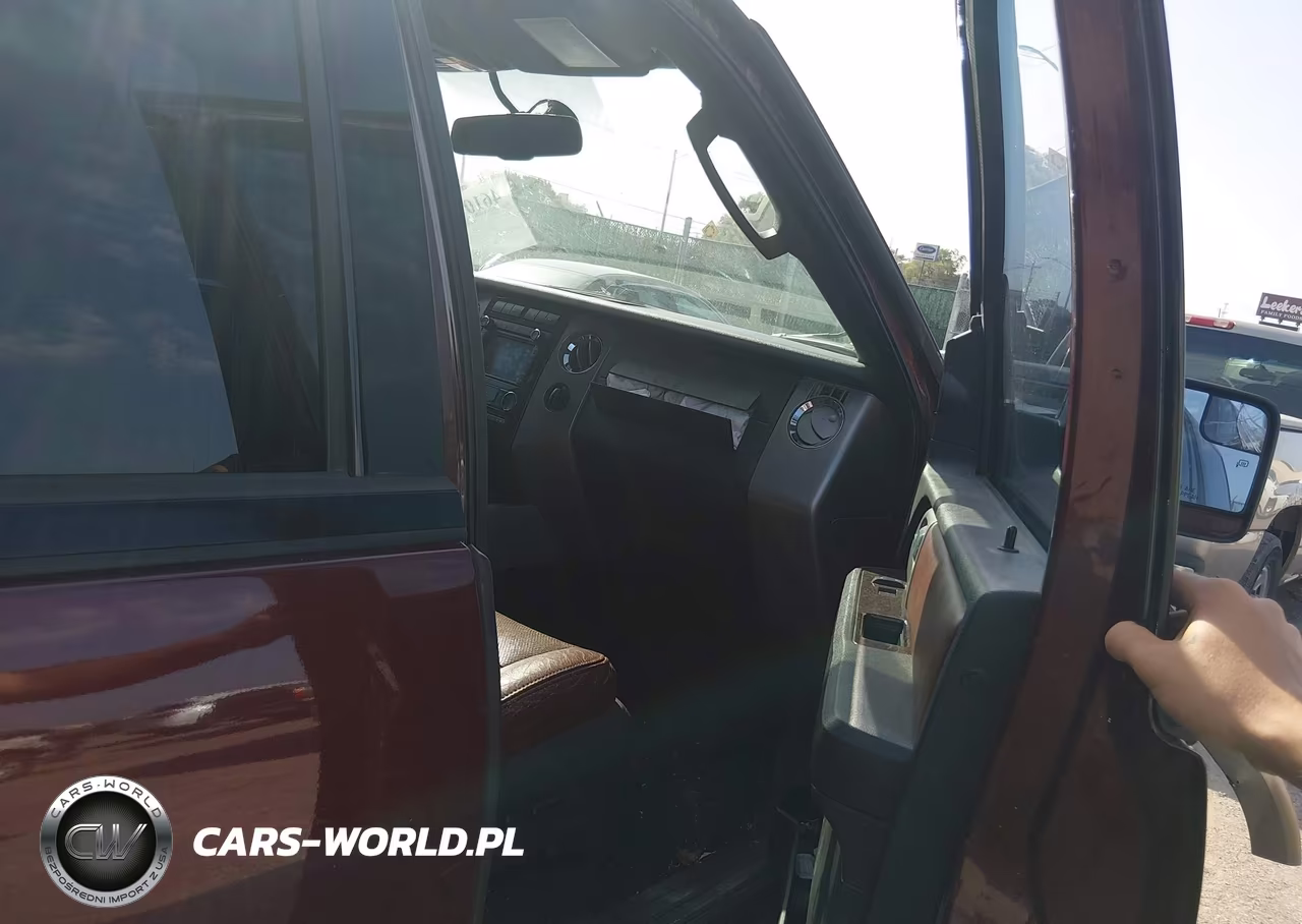 2012 Ford Expedition King Ranch VIN:1FMJU1J53CEF12685 - 5