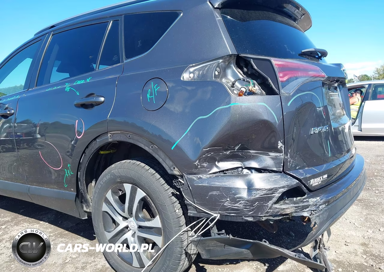 2017 Toyota Rav4 Le VIN:JTMBFREV9HJ140859 - 6