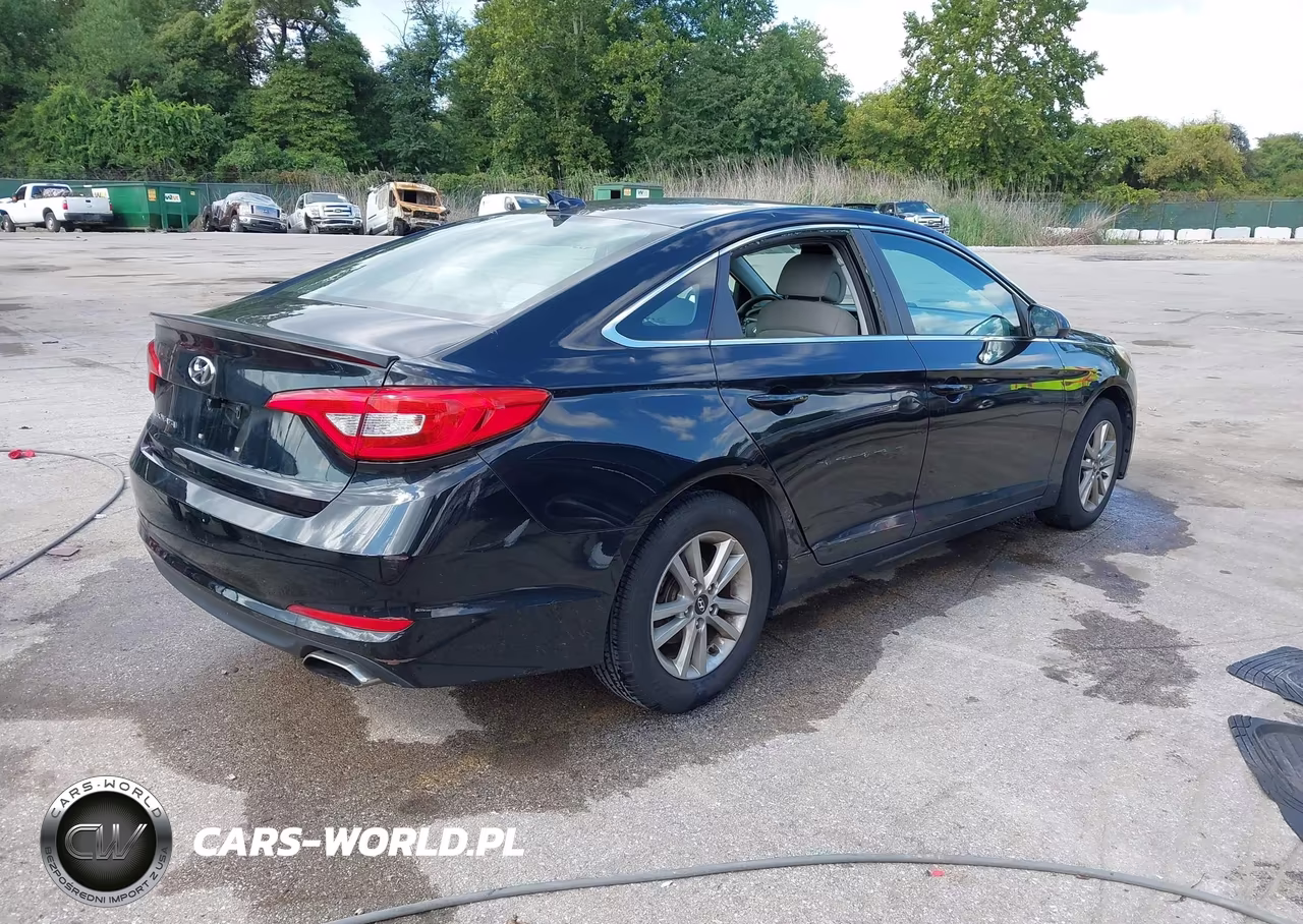 2015 Hyundai Sonata Se VIN:5NPE24AF2FH059167 - 4