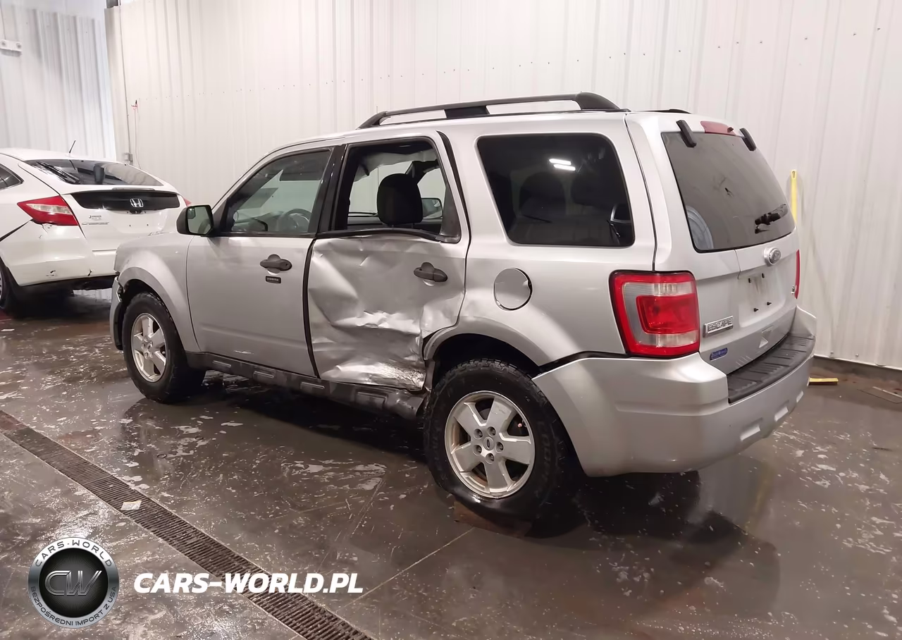 2012 Ford Escape Xlt VIN:1FMCU9DG8CKA29926 - 3
