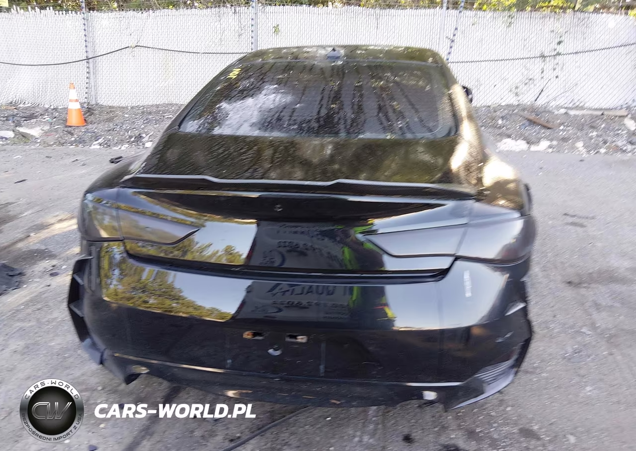2017 Infiniti Q60 Premium VIN:JN1EV7EL9HM550467 - 16