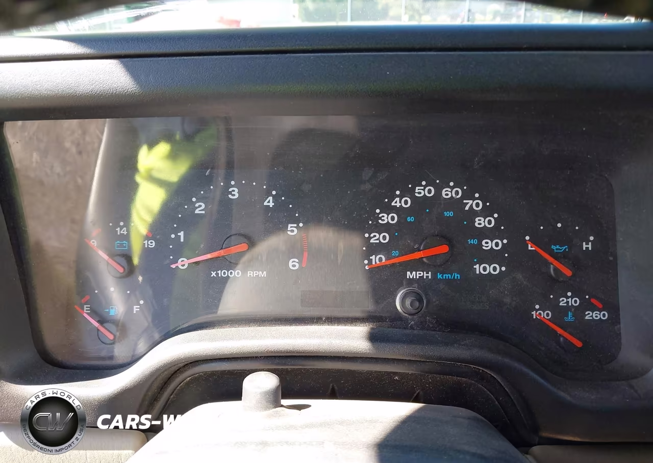2004 Jeep Wrangler Sahara VIN:1J4FA59SX4P794599 - 7