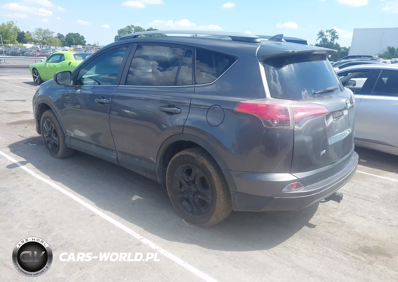2017 Toyota Rav4 Le VIN:JTMZFREV0HJ700542 - 3