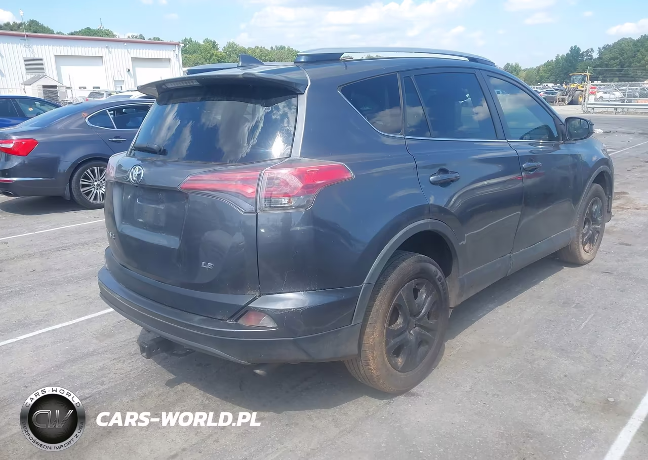 2017 Toyota Rav4 Le VIN:JTMZFREV0HJ700542 - 4