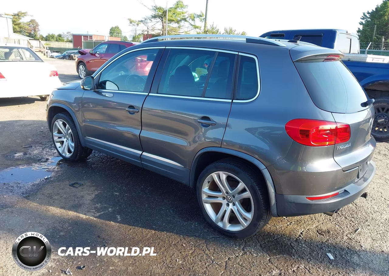 2012 Volkswagen Tiguan Sel VIN:WVGBV7AX3CW004894 - 3