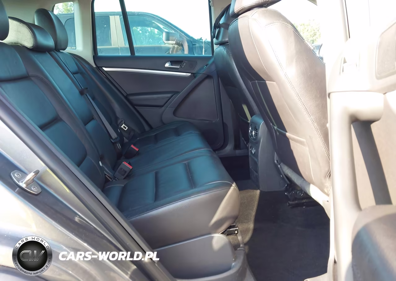 2012 Volkswagen Tiguan Sel VIN:WVGBV7AX3CW004894 - 8