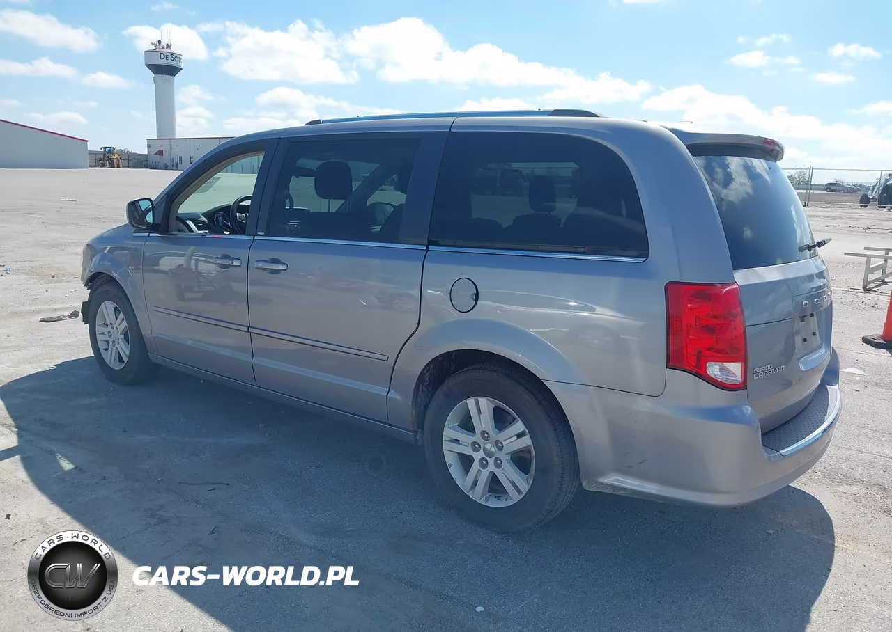 2013 Dodge Grand Caravan Crew VIN:2C4RDGDG3DR800914 - 3