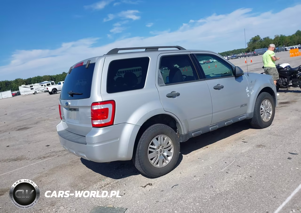2008 Ford Escape Xlt VIN:1FMCU03168KD39461 - 4
