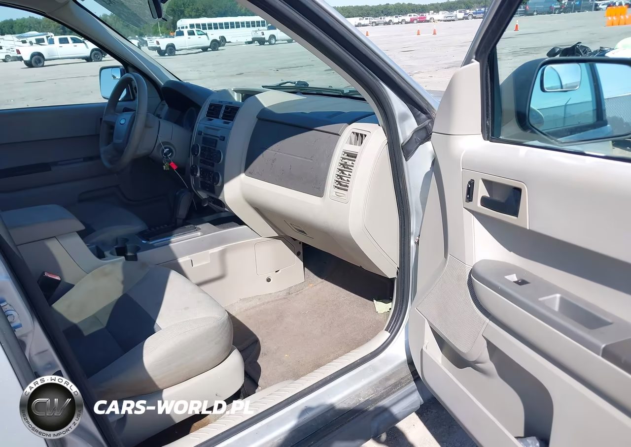 2008 Ford Escape Xlt VIN:1FMCU03168KD39461 - 5
