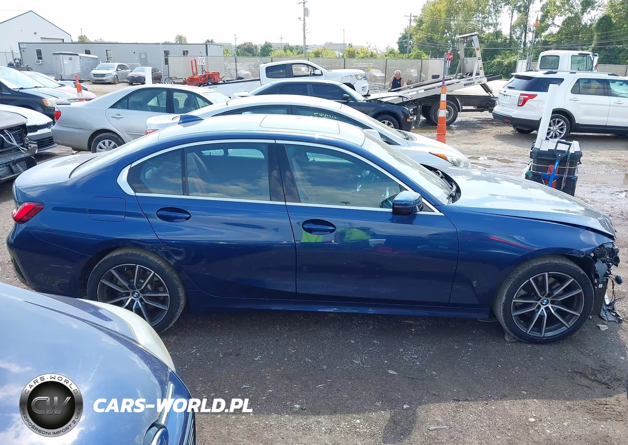 2022 BMW 330I xDrive VIN:3MW5R7J03N8C69378 - 14