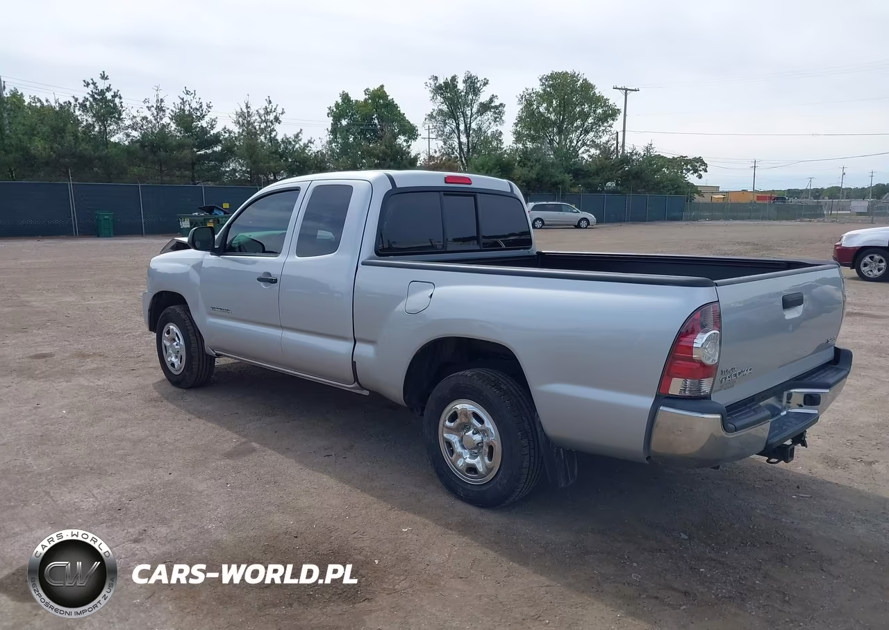2013 Toyota Tacoma VIN:5TFTX4CN7DX030245 - 3
