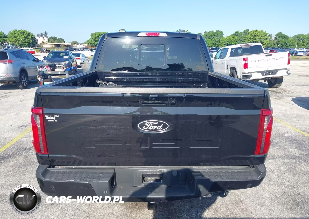 2024 Ford F-150 Xlt VIN:1FTEW3KP9RKF12924 - 17