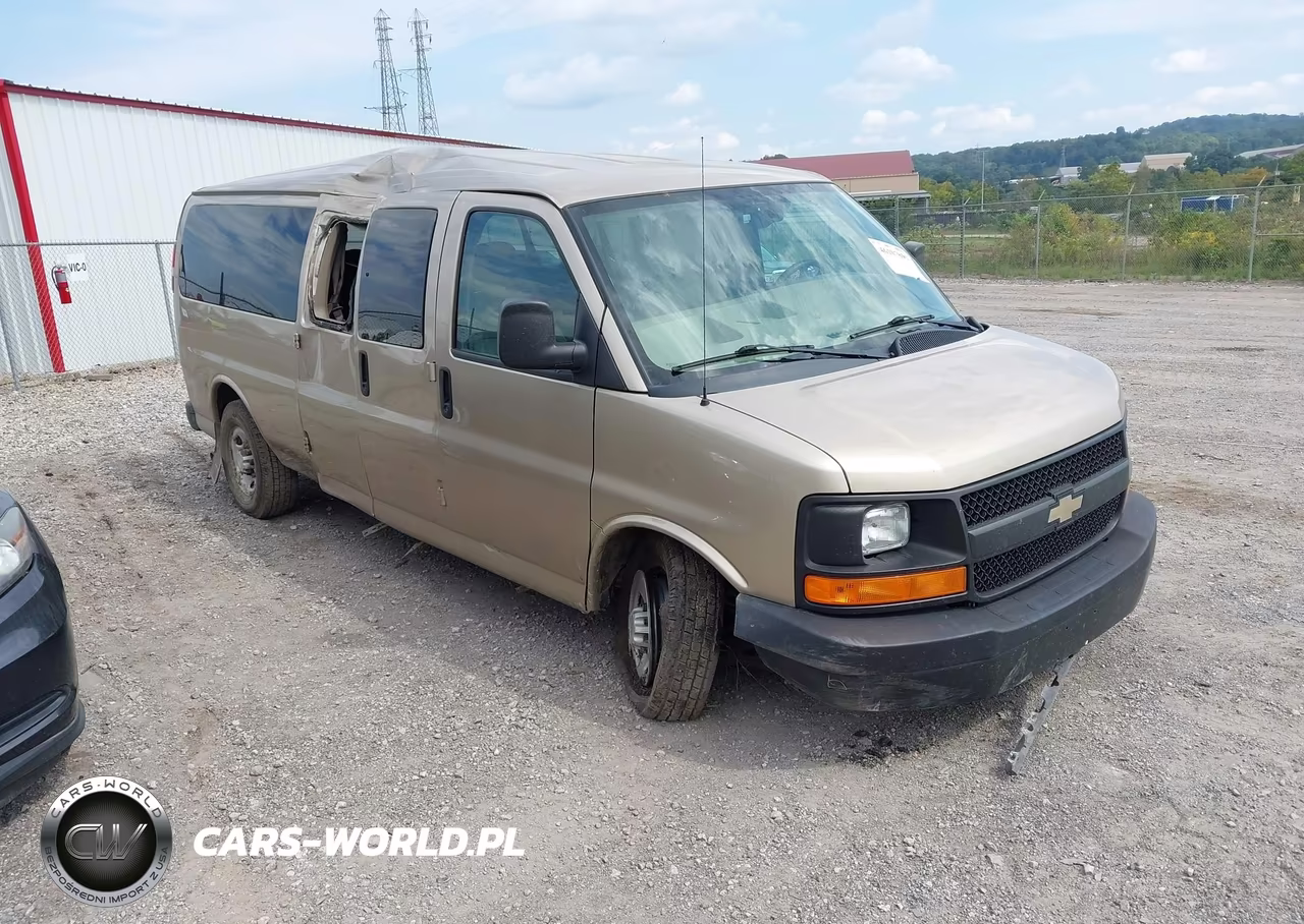2013 Chevrolet Express 3500 Ls