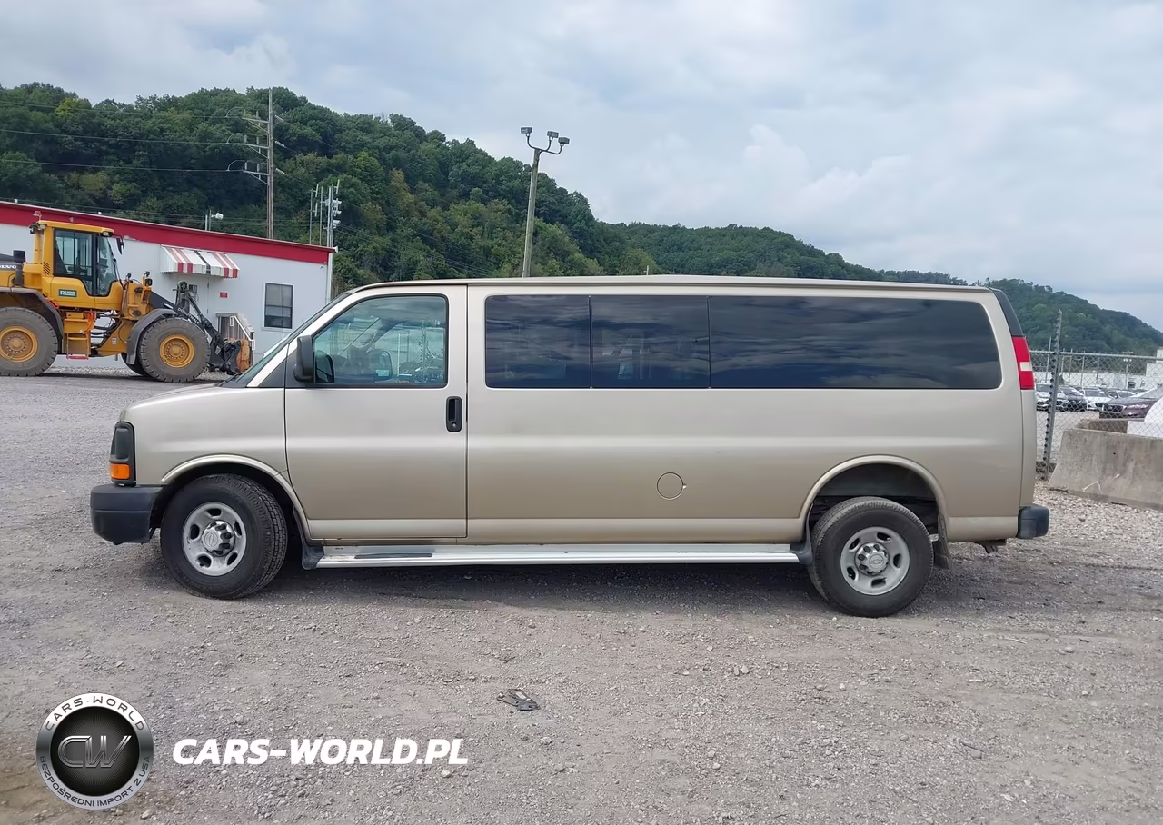 2013 Chevrolet Express 3500 Ls VIN:1GNZGZBG9D1133266 - 15