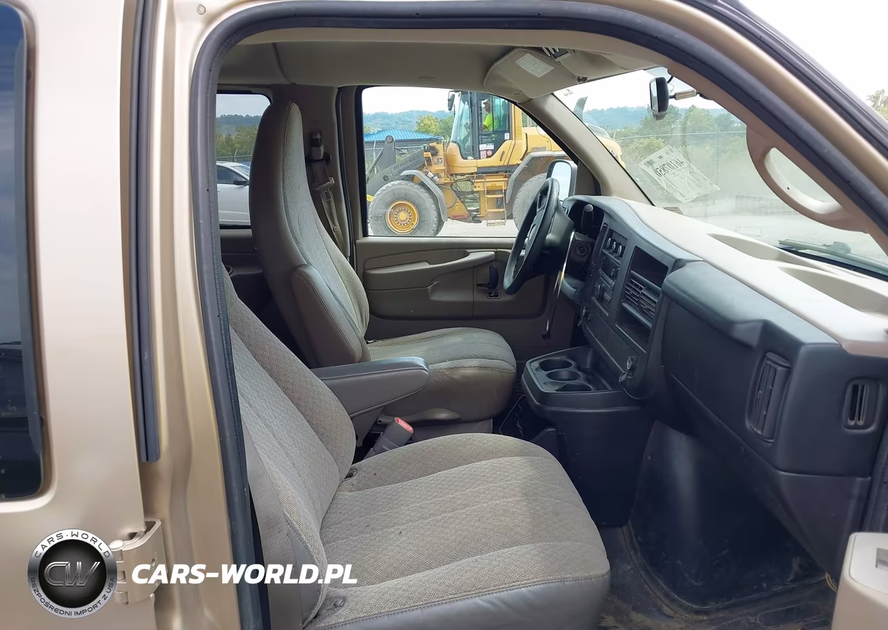 2013 Chevrolet Express 3500 Ls VIN:1GNZGZBG9D1133266 - 5