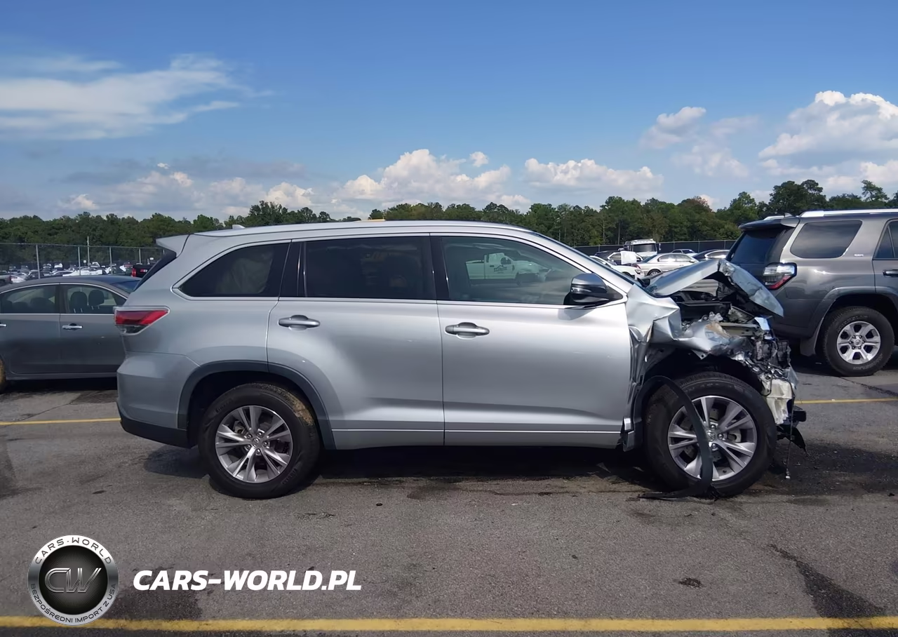 2015 Toyota Highlander Xle V6 VIN:5TDKKRFH4FS084298 - 14
