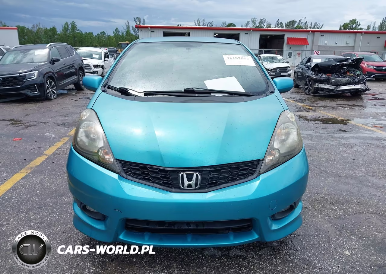 2012 Honda Fit Sport VIN:JHMGE8H62CC026365 - 12