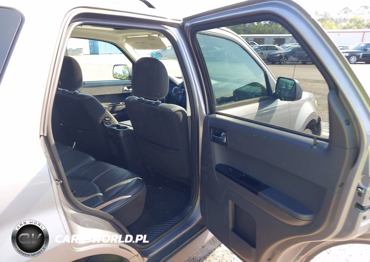 2008 Mazda Tribute I Grand Touring VIN:4F2CZ02Z48KM25977 - 8
