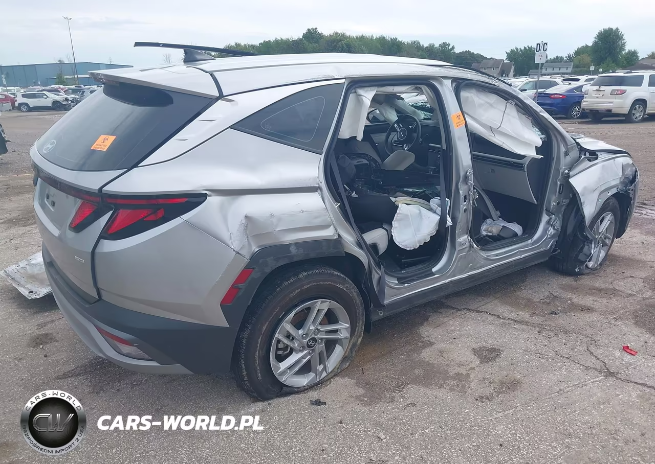 2025 Hyundai Tucson Se VIN:5NMJACDE8SH453794 - 4