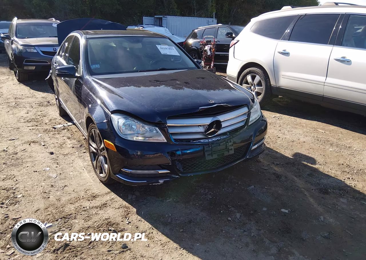 2013 Mercedes-Benz C 300 Luxury 4Matic – zdjęcie 1 z 18