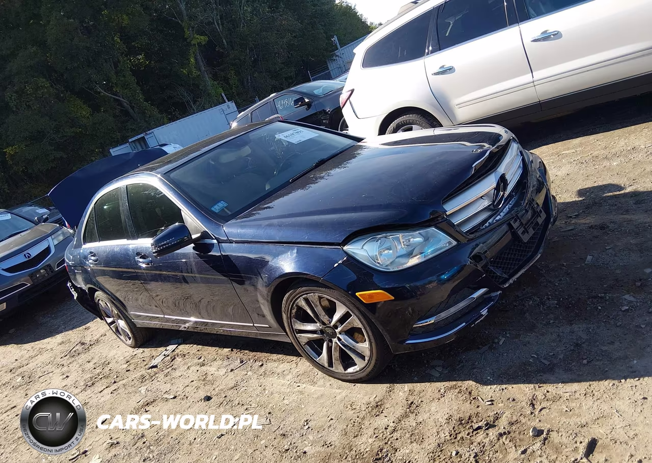 2013 Mercedes-Benz C 300 Luxury 4Matic VIN:WDDGF8AB4DR274014 - 13