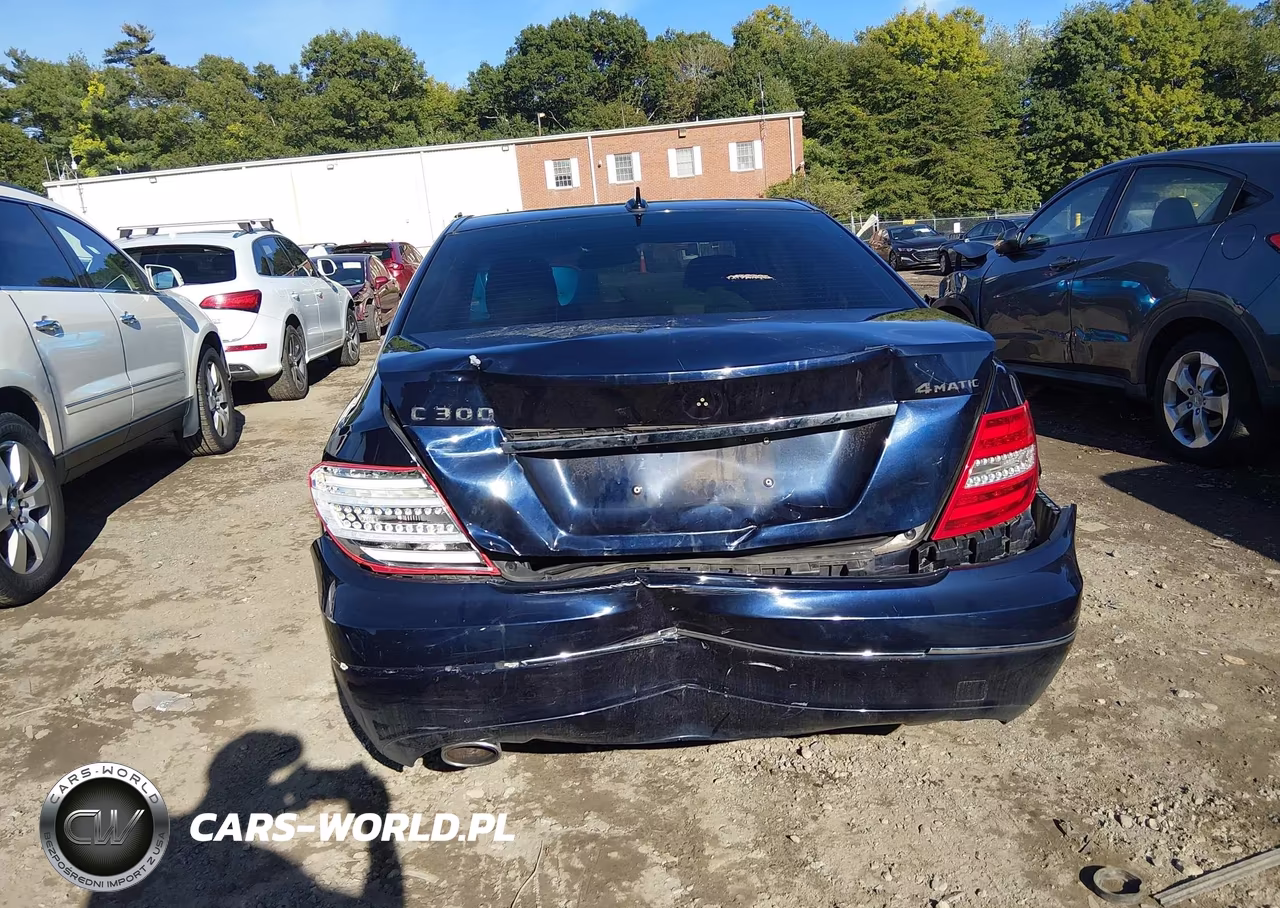 2013 Mercedes-Benz C 300 Luxury 4Matic VIN:WDDGF8AB4DR274014 - 16