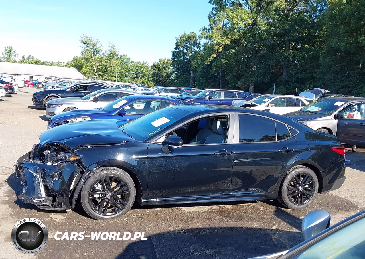2026 Toyota Camry Se VIN:4T1DAACK2TU723925 - 15