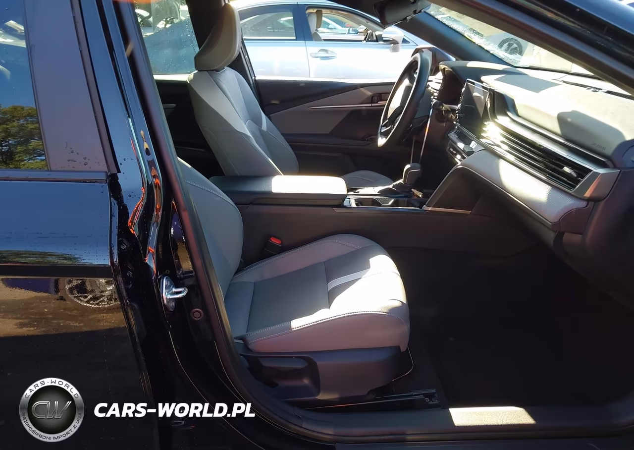 2026 Toyota Camry Se VIN:4T1DAACK2TU723925 - 5