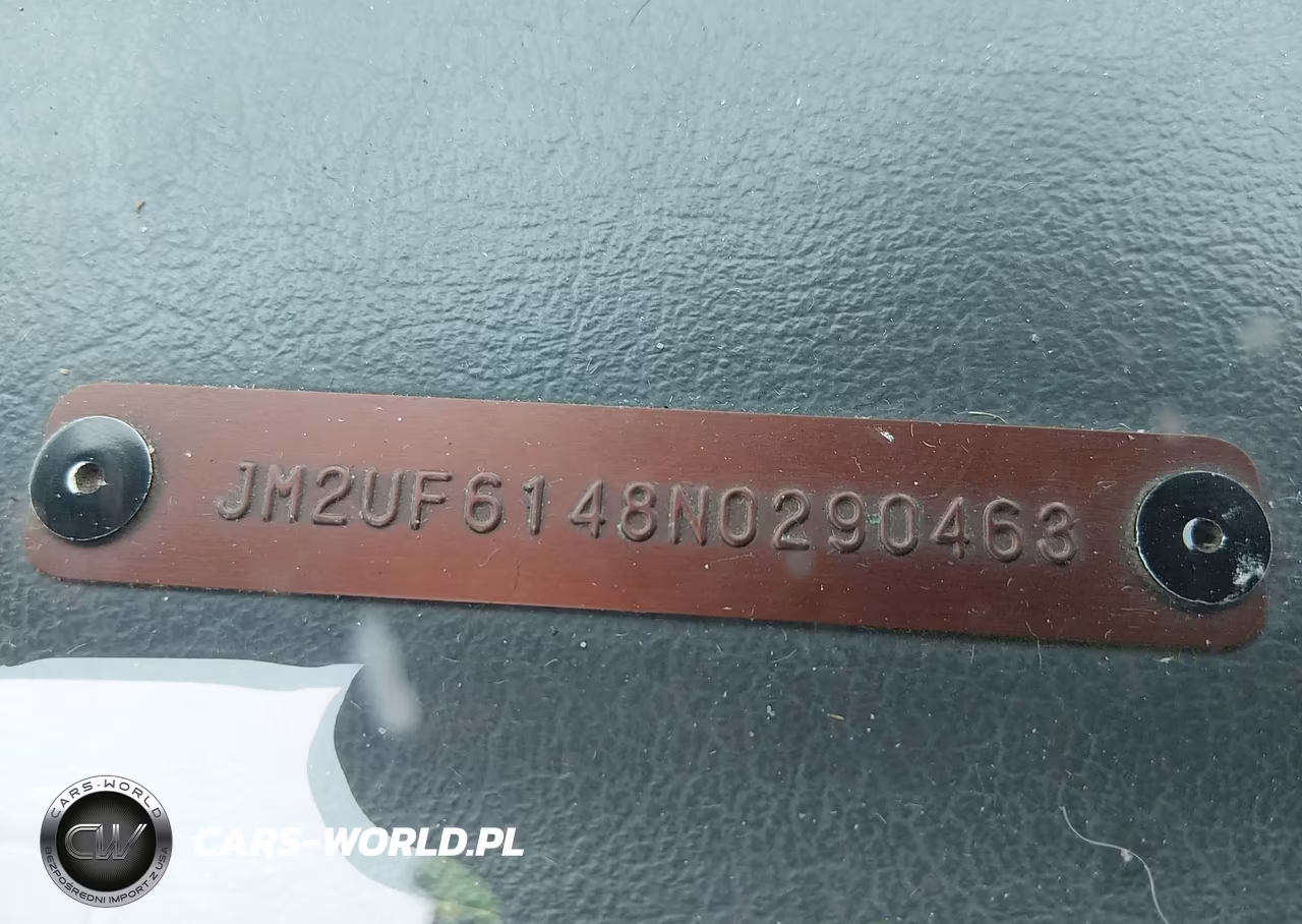 1992 Mazda B2600 Cab Plus VIN:JM2UF6148N0290463 - 9