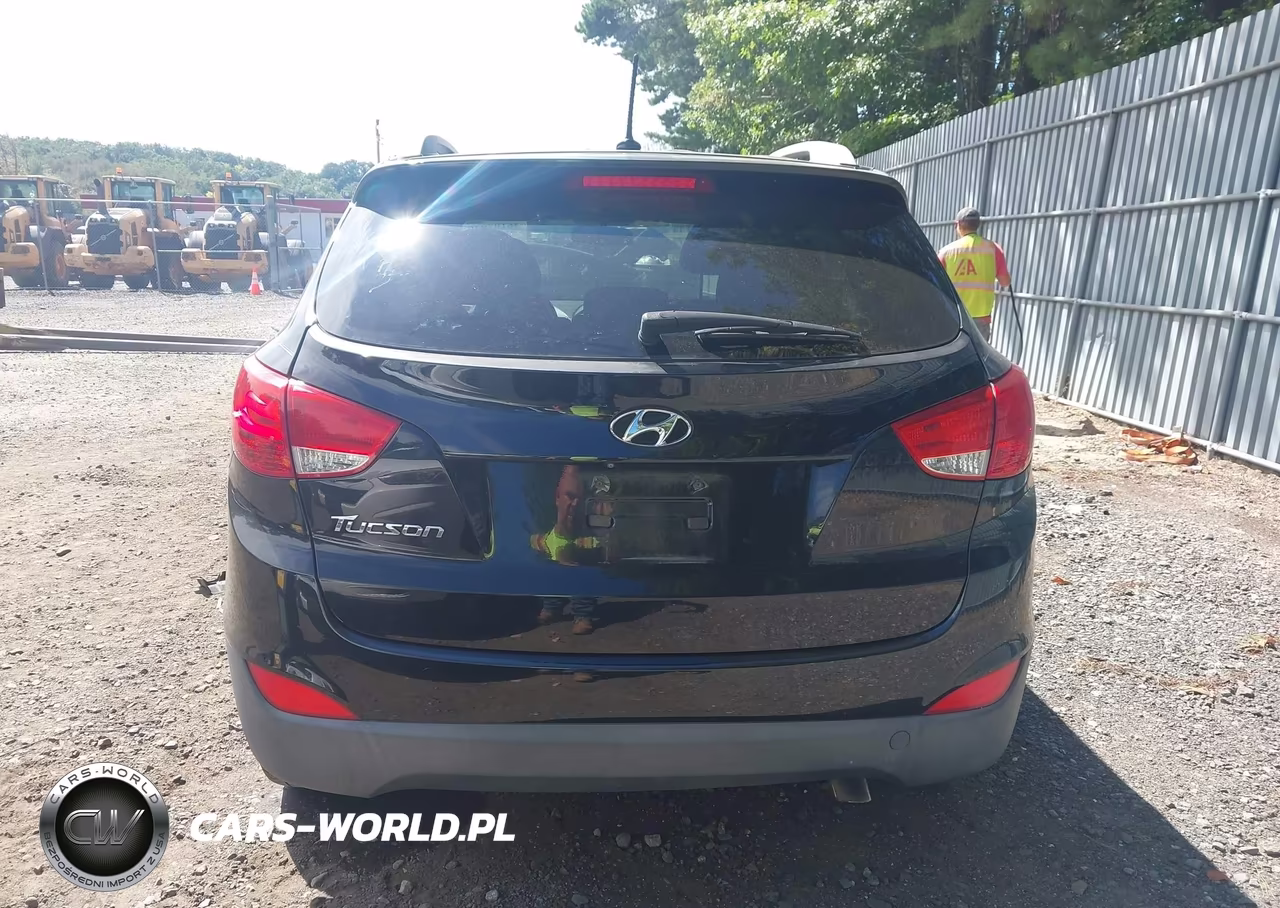 2015 Hyundai Tucson Se VIN:KM8JU3AG7FU116640 - 16