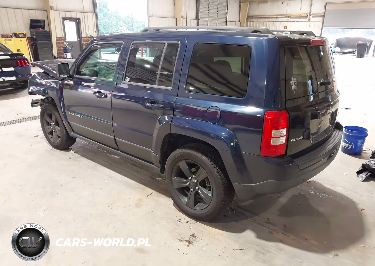 2014 Jeep Patriot Latitude VIN:1C4NJRFBXED762364 - 3