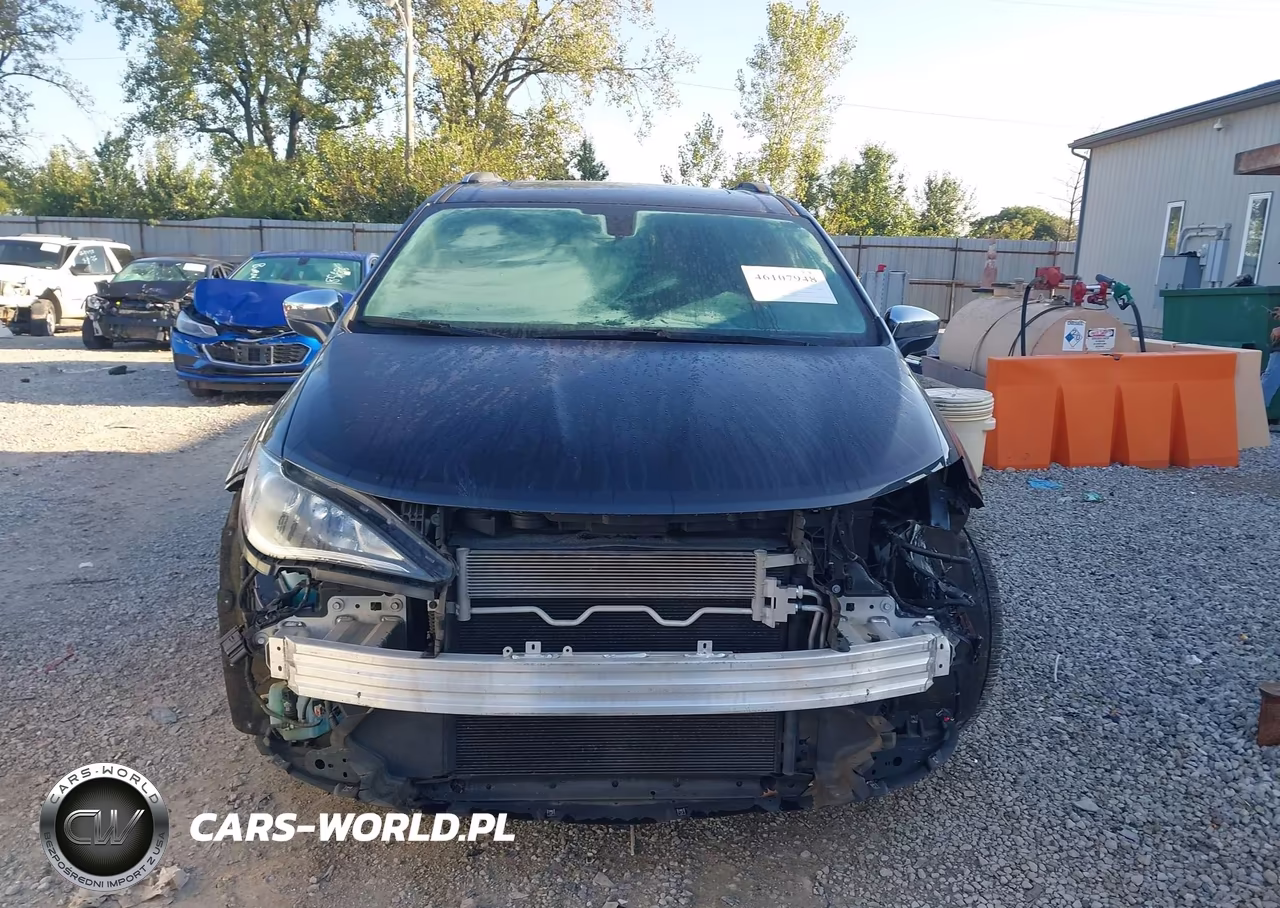 2020 Chrysler Pacifica Limited VIN:2C4RC1GG8LR278565 - 13