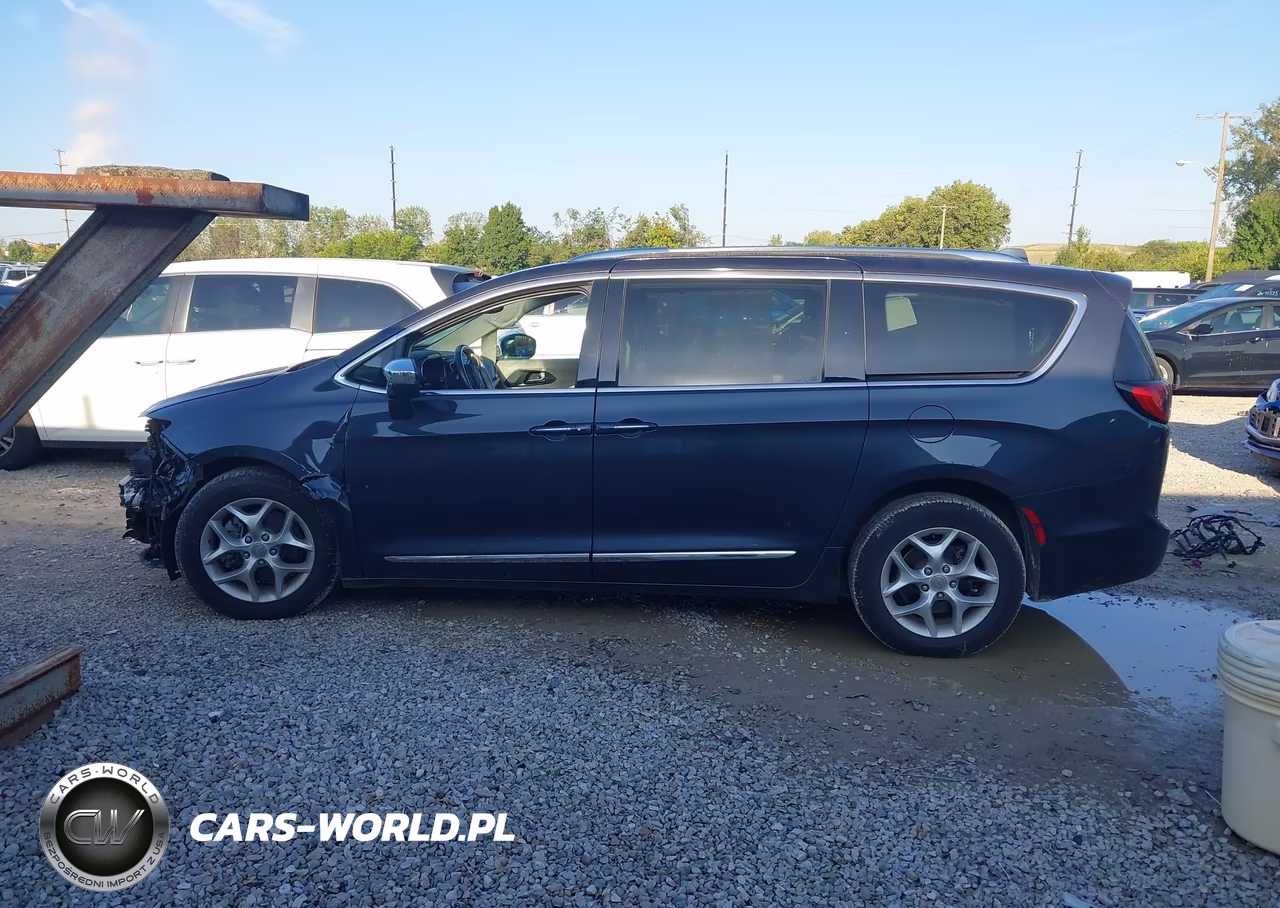 2020 Chrysler Pacifica Limited VIN:2C4RC1GG8LR278565 - 15