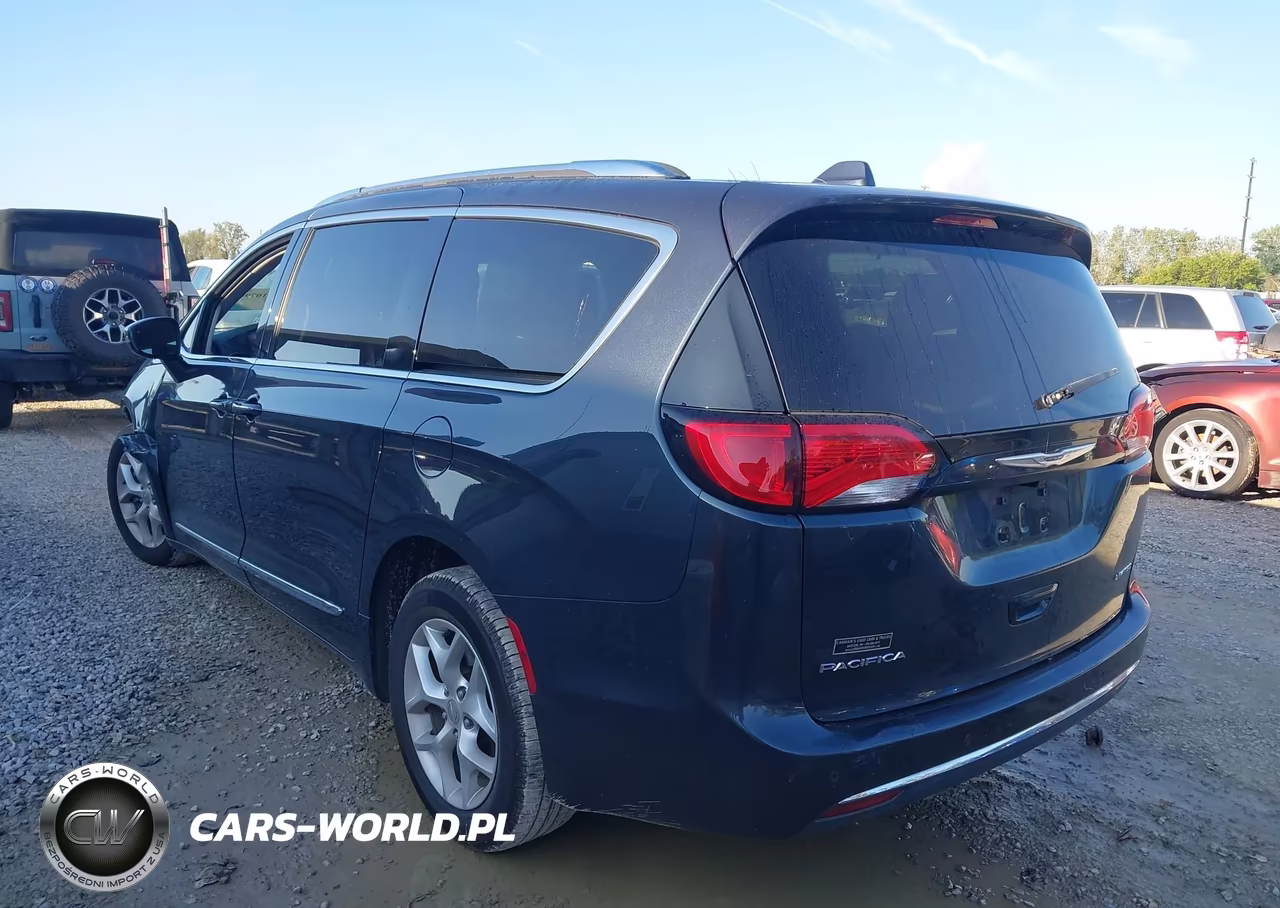 2020 Chrysler Pacifica Limited VIN:2C4RC1GG8LR278565 - 3