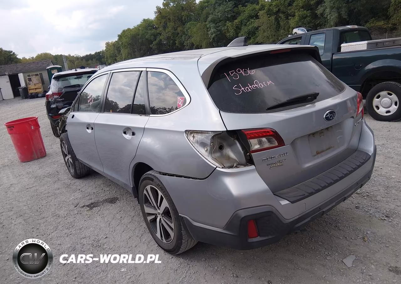 2018 Subaru Outback 2.5I Limited VIN:4S4BSANC6J3343077 - 3