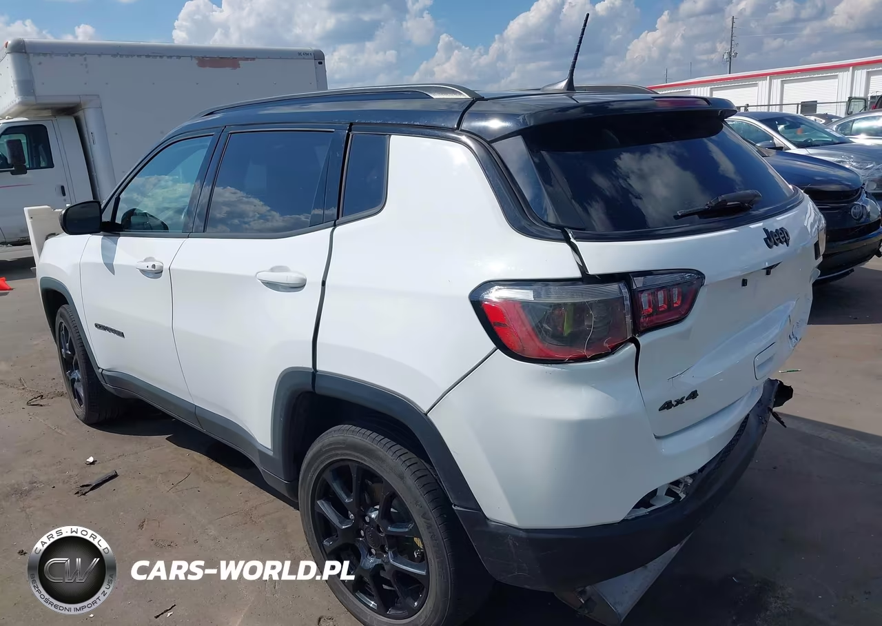 2022 Jeep Compass Altitude 4X4 VIN:3C4NJDBB0NT187078 - 3
