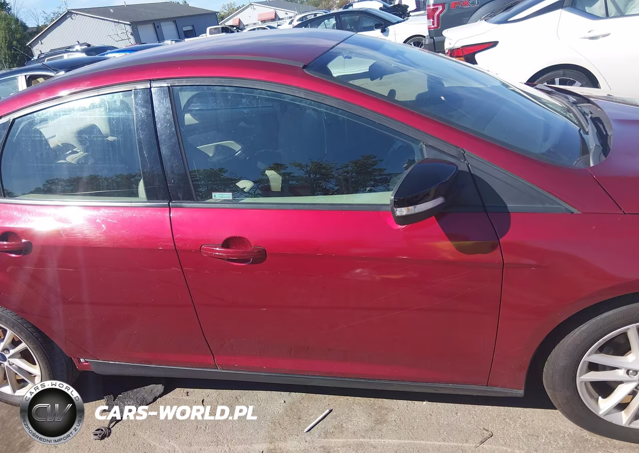 2017 Ford Focus Se VIN:1FADP3F24HL253247 - 13