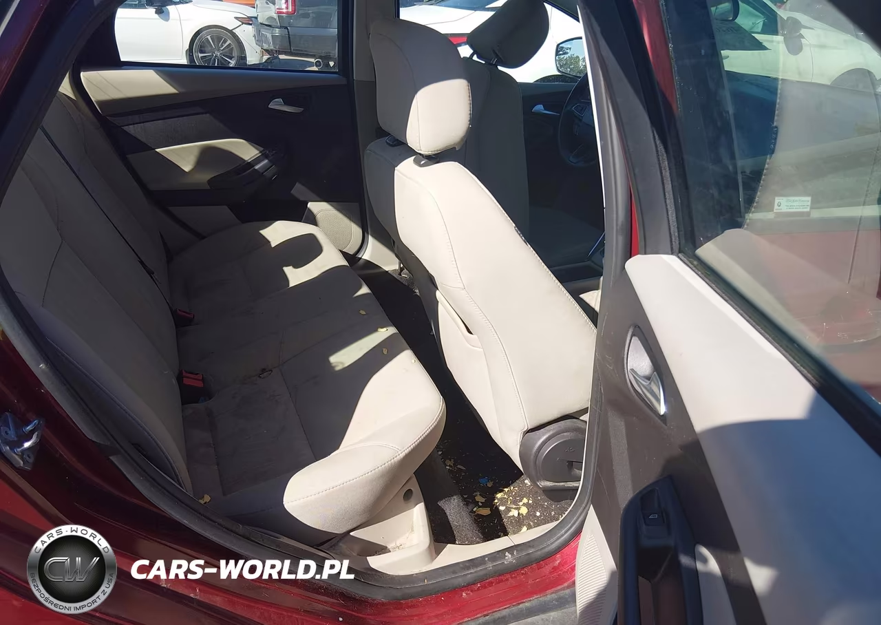 2017 Ford Focus Se VIN:1FADP3F24HL253247 - 8