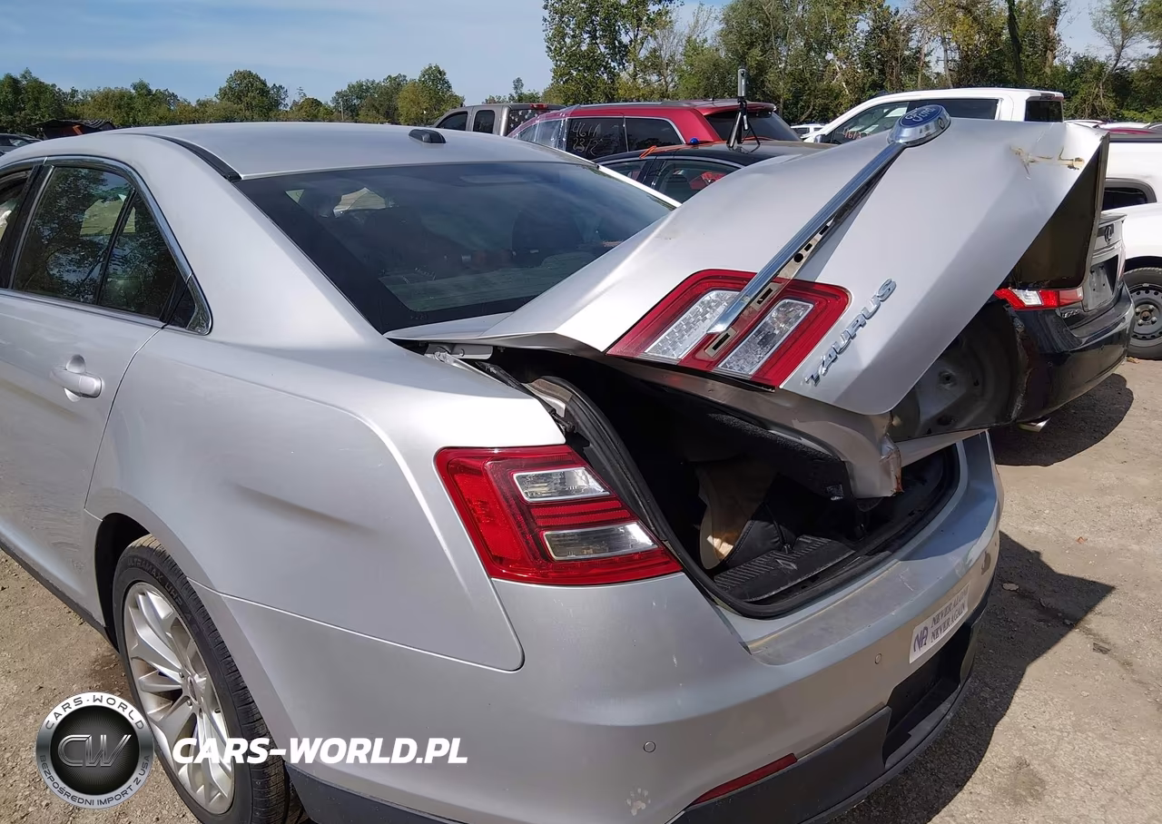 2017 Ford Taurus Limited VIN:1FAHP2F83HG123601 - 6
