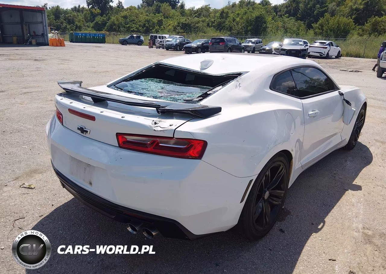 2017 Chevrolet Camaro 2Lt VIN:1G1FD1RS0H0179332 - 4