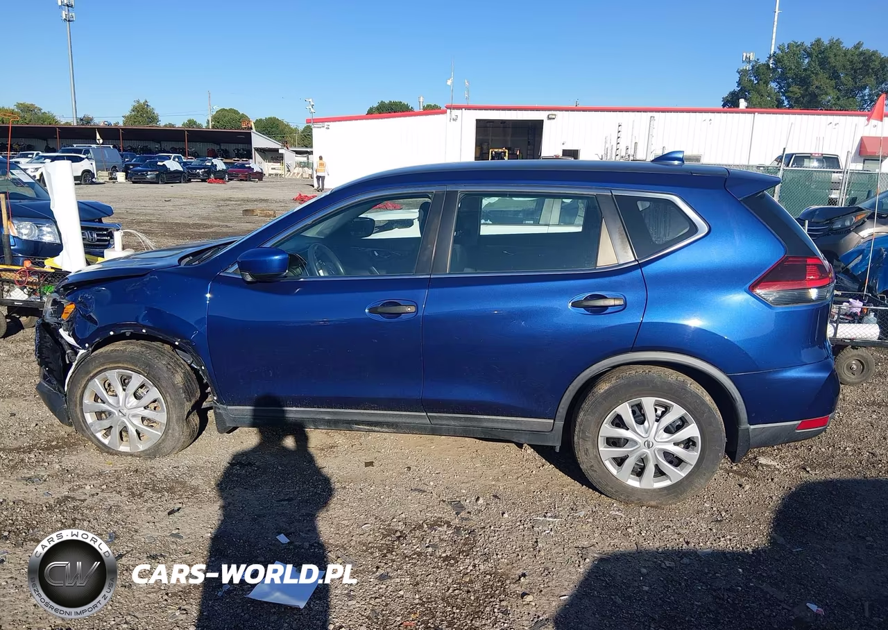 2018 Nissan Rogue S VIN:KNMAT2MV7JP585519 - 14